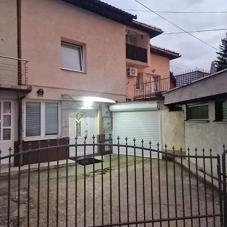 Armena Appartement *